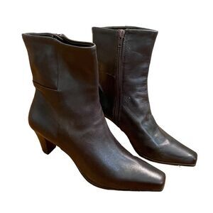 Sudini Stack Heeled Ankle Boot Chocolate Brown Leather Zipper Closure 8.5